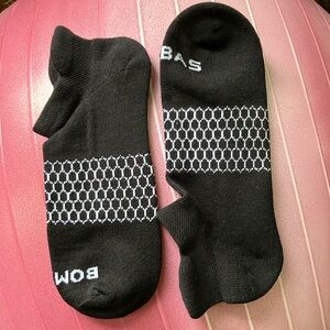 Woman’s bombas, size medium
